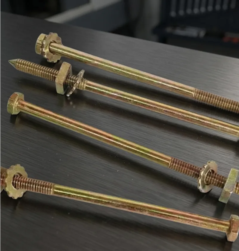 Yellow-zinc cotbolts with nuts and washers